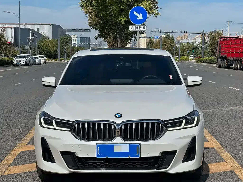 BMW 6 Series GT 2023 из CN, фото 2