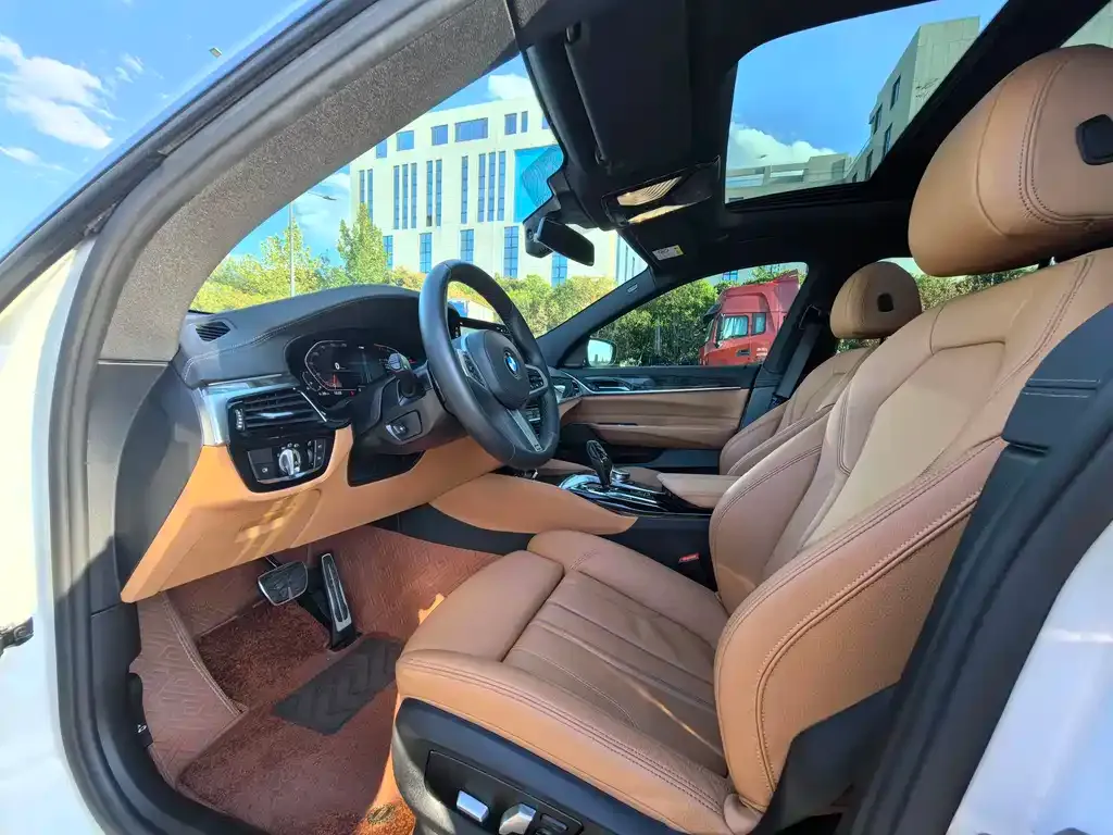 BMW 6 Series GT 2023 из CN, фото 5