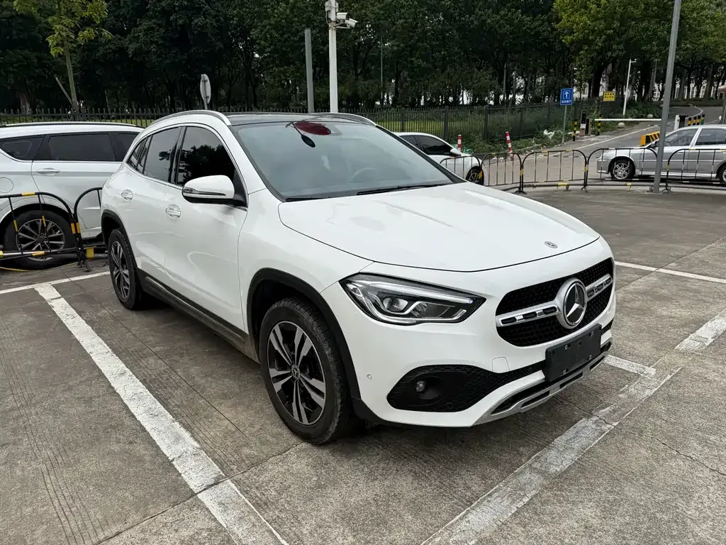 Mercedes-Benz GLA 2023 из CN, фото 3