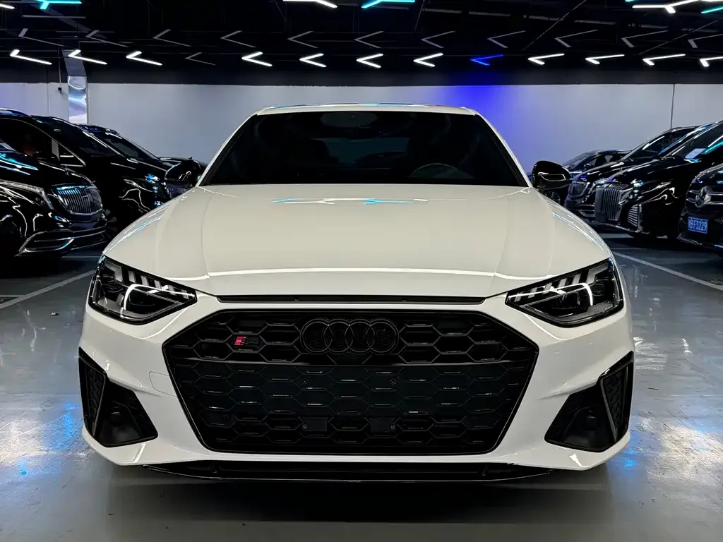 Audi A4L 2024 из CN, фото 2