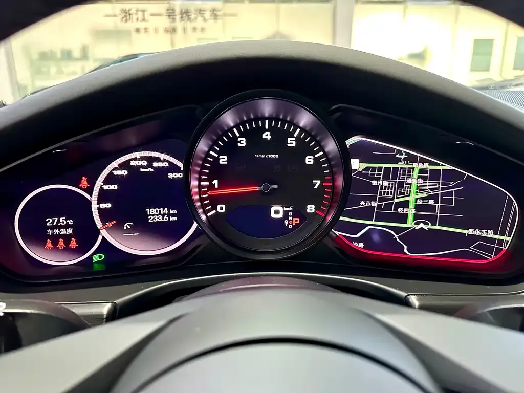 Porsche Panamera 2023 из CN, фото 10