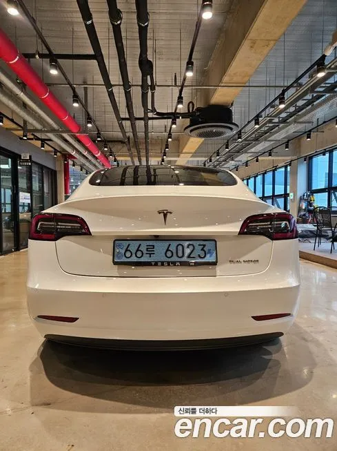 Tesla Model 3 2022 из KR, фото 4
