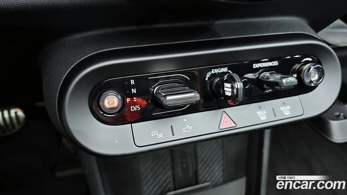 [object Object] Cooper Convertible 2025 из KR, фото 9