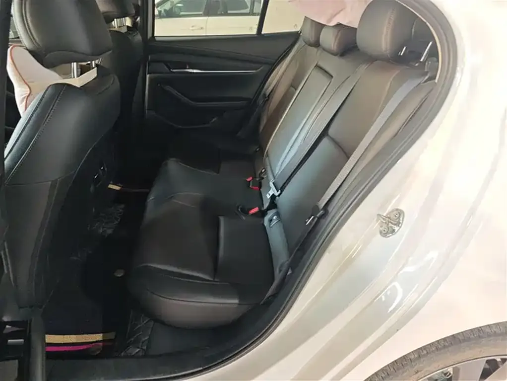 Mazda 3 Axela 2022 из CN, фото 10