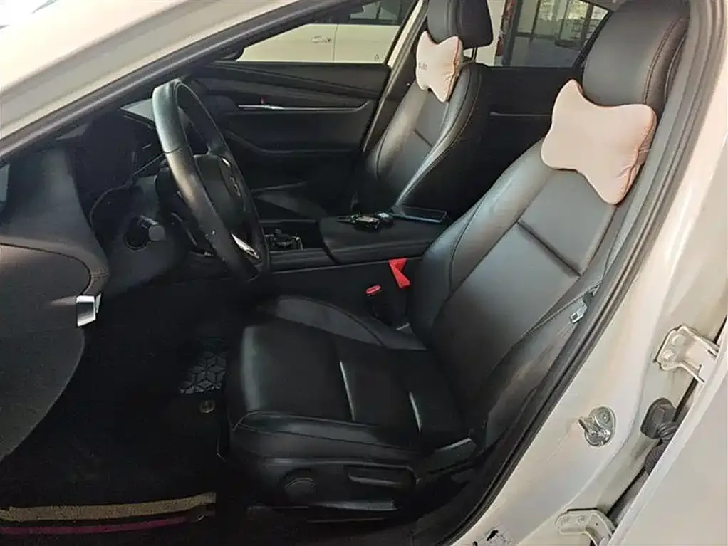 Mazda 3 Axela 2022 из CN, фото 9