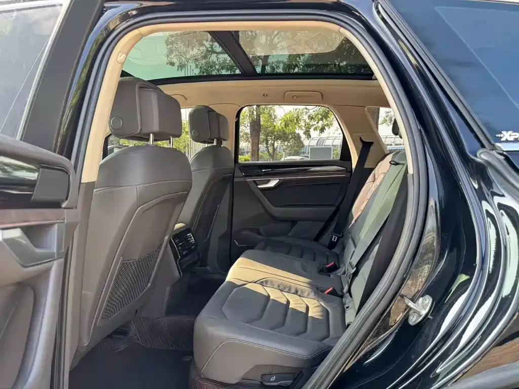 Volkswagen Touareg 2021 из CN, фото 4
