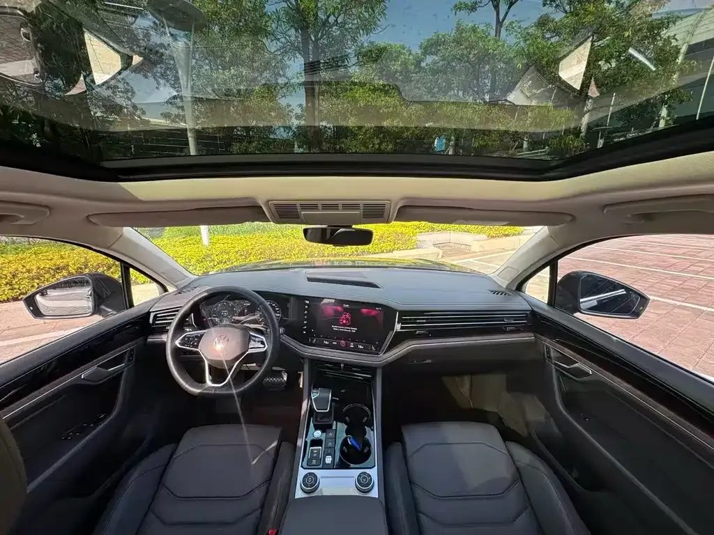 Volkswagen Touareg 2021 из CN, фото 7