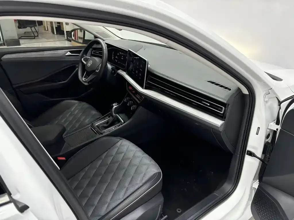 Volkswagen Sagitar 2024 из CN, фото 10