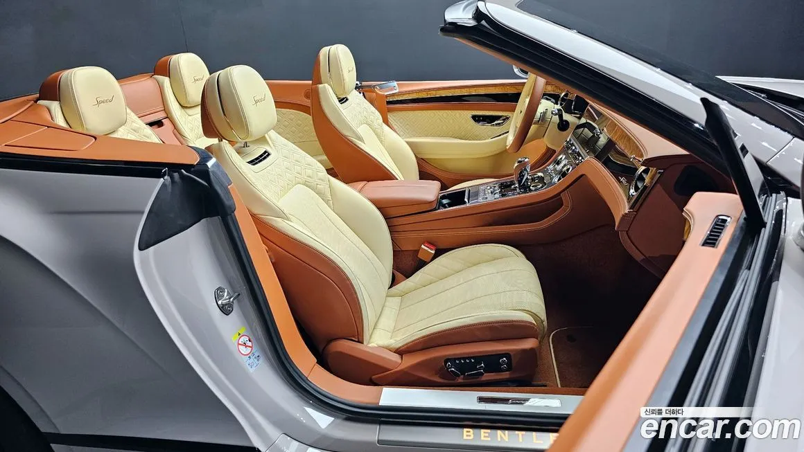 Bentley Continental 2022 из KR, фото 10