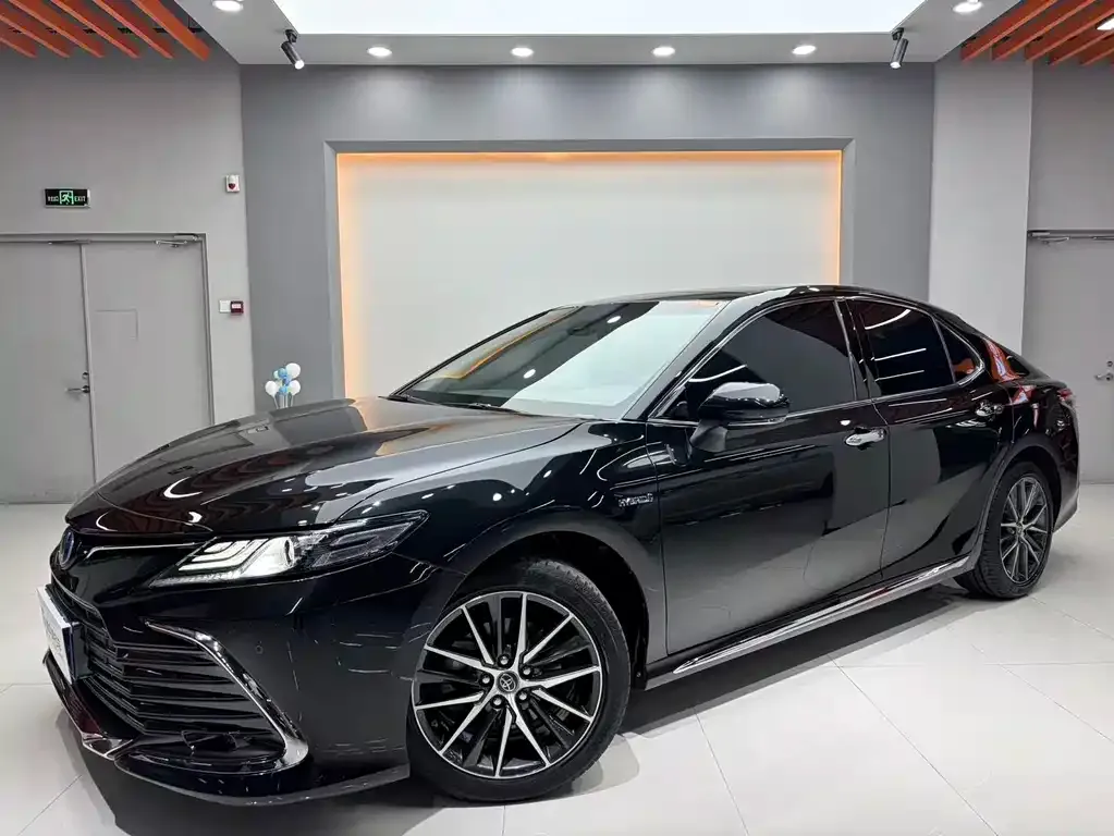 Toyota Camry 2024 из CN, фото 1