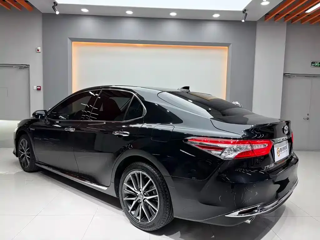 Toyota Camry 2024 из CN, фото 6