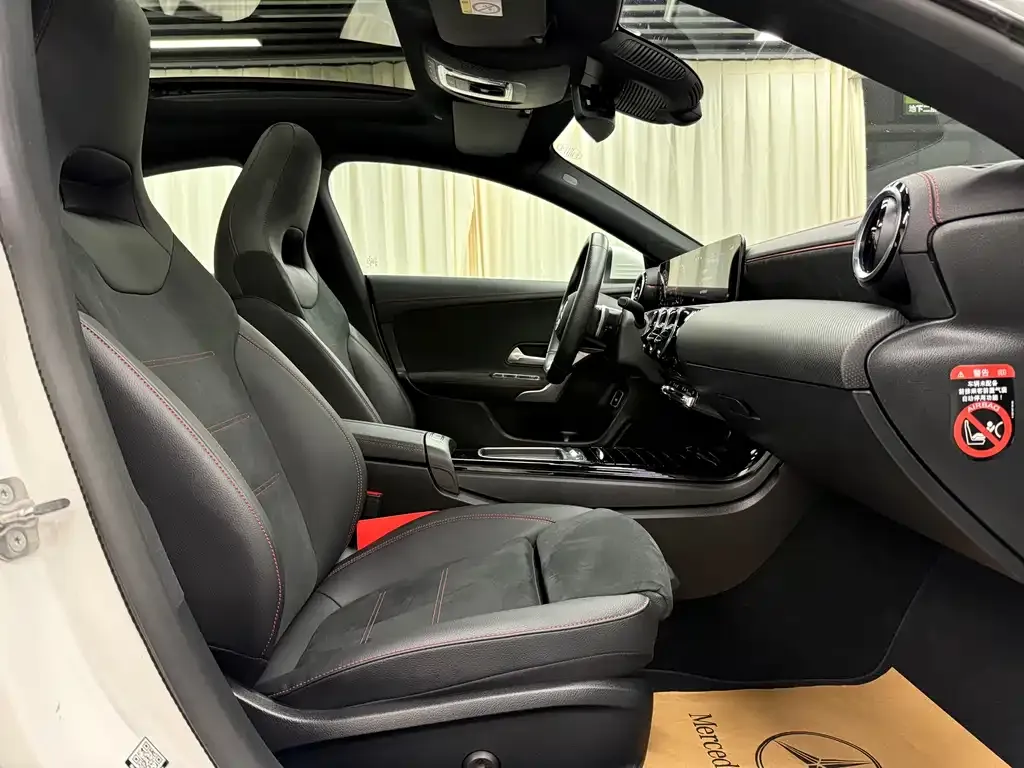 Mercedes-Benz CLA (Import) 2023 из CN, фото 5