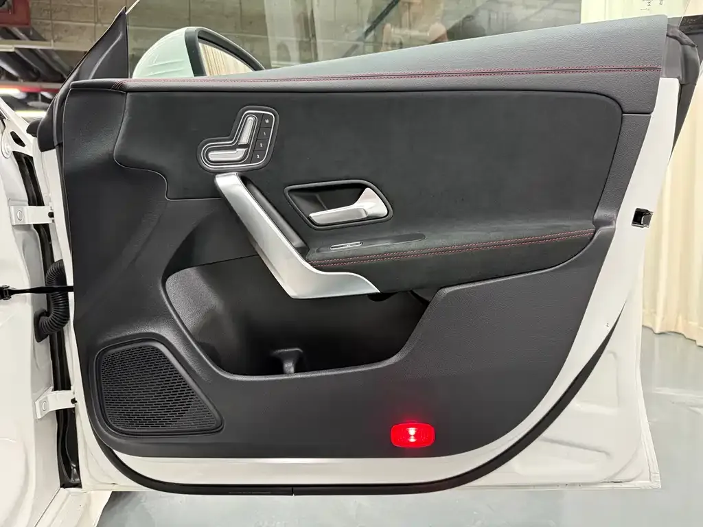 Mercedes-Benz CLA (Import) 2023 из CN, фото 6