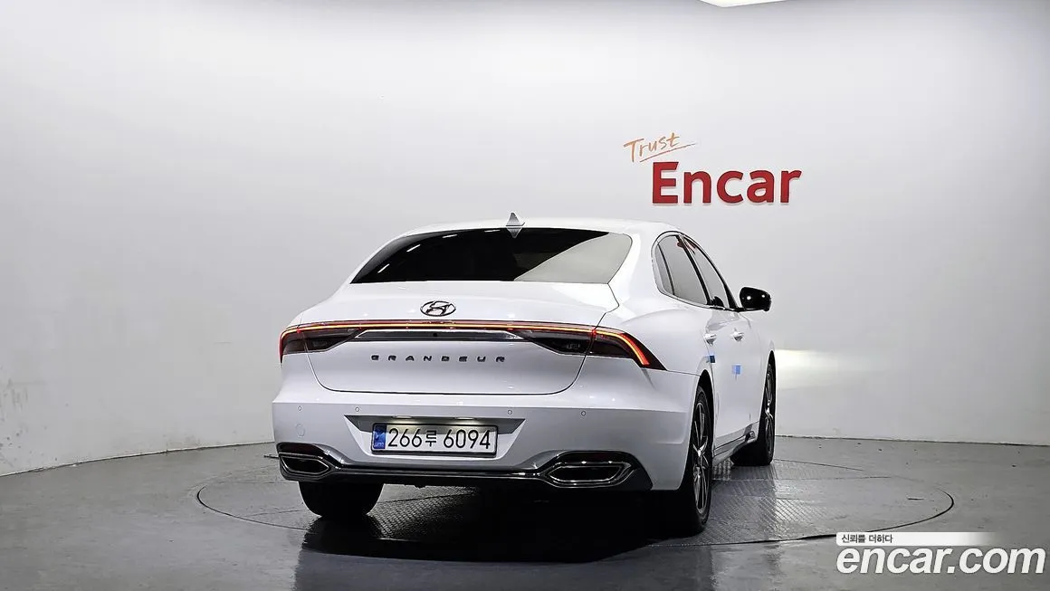 Hyundai Grandeur 2022 из KR, фото 4