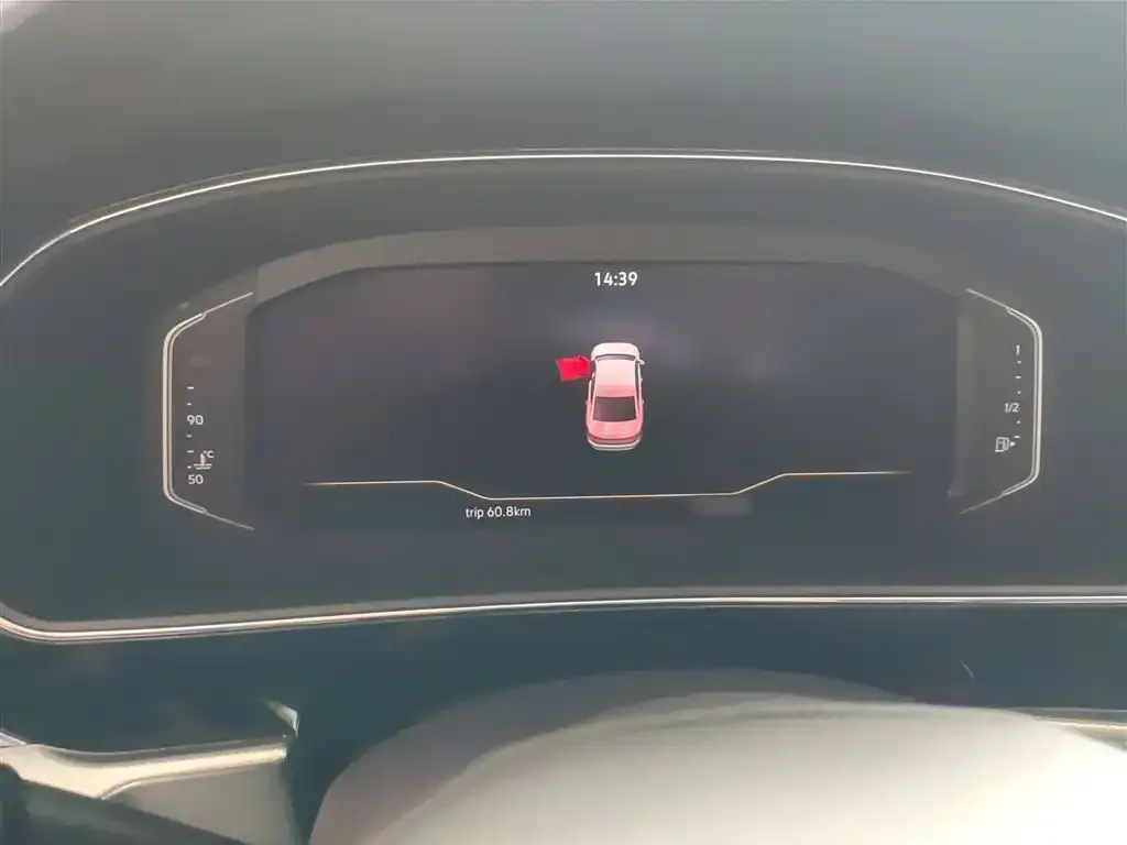 Volkswagen Passat 2023 из CN, фото 4