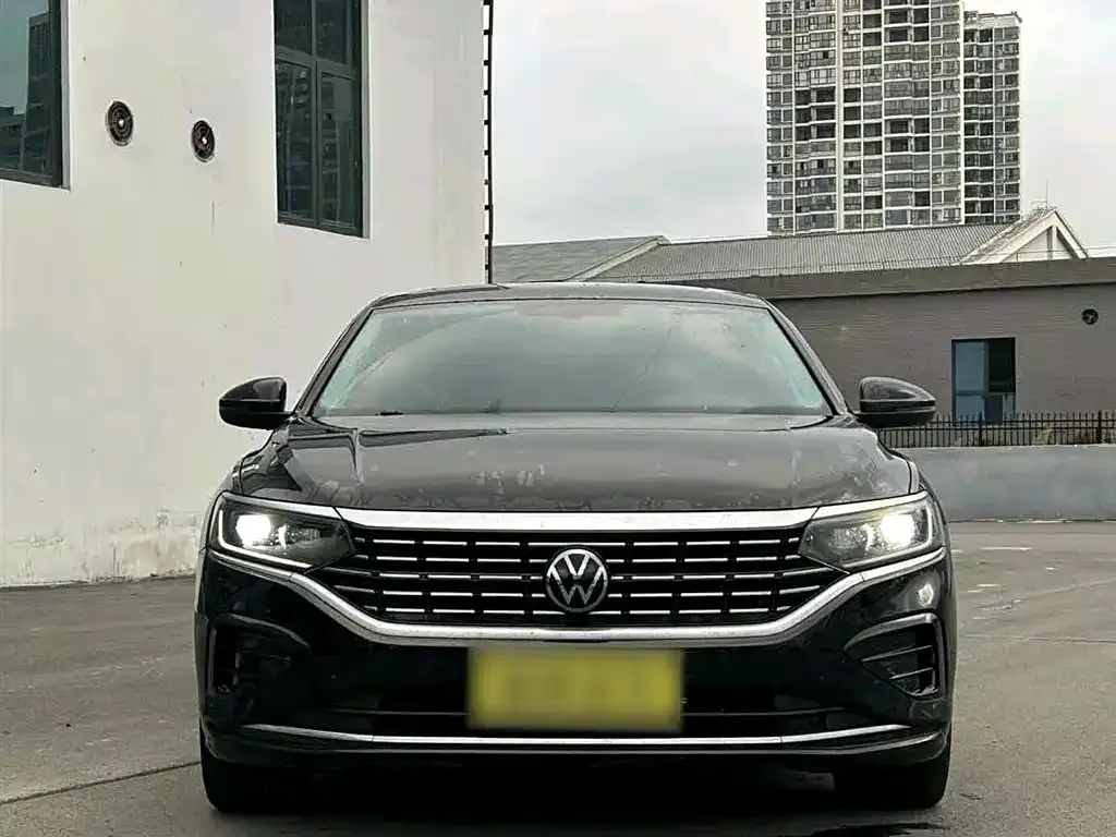 Volkswagen Passat 2023 из CN, фото 7