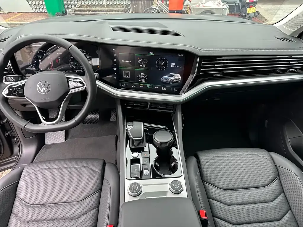 Volkswagen Touareg 2024 из CN, фото 6