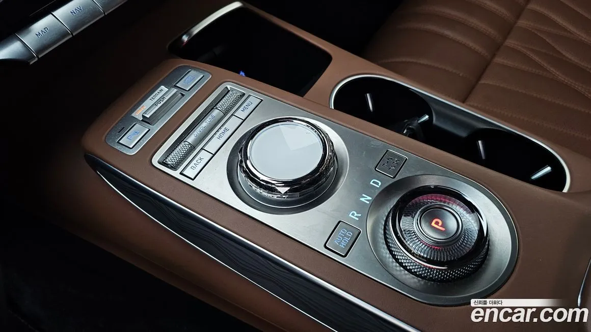 Genesis GV70 — фото 9