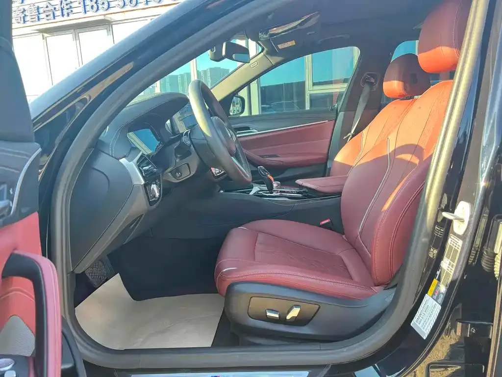 BMW 5 Series New Energy 2023 из CN, фото 2