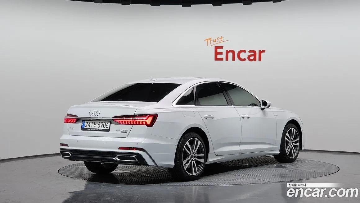Audi A6 — фото 2