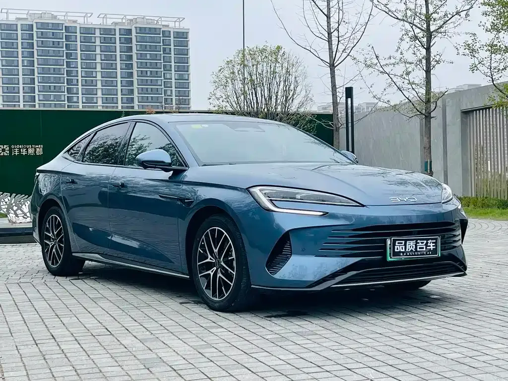 BYD Seal 07 DM-i 2025 из CN, фото 2