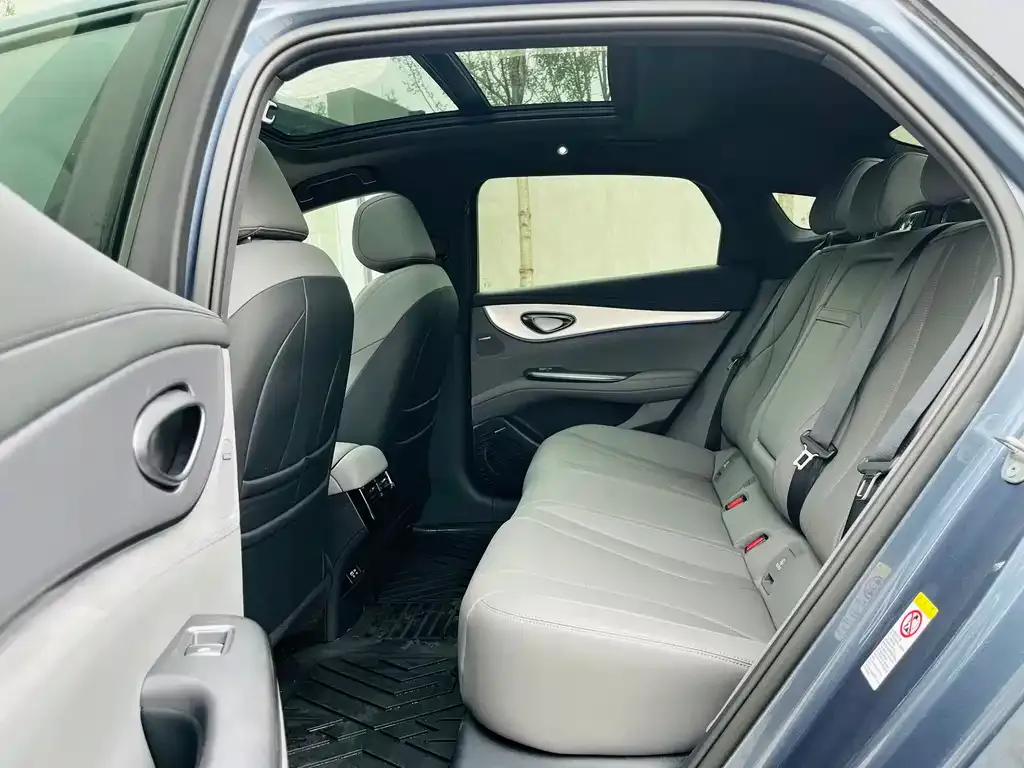 BYD Seal 07 DM-i 2025 из CN, фото 7
