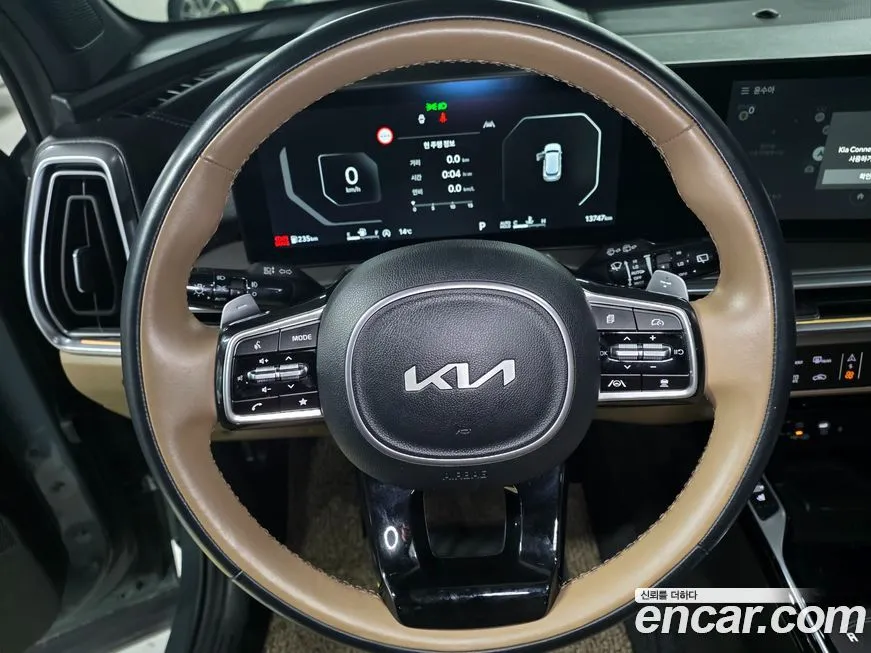 Kia Sorento — фото 9