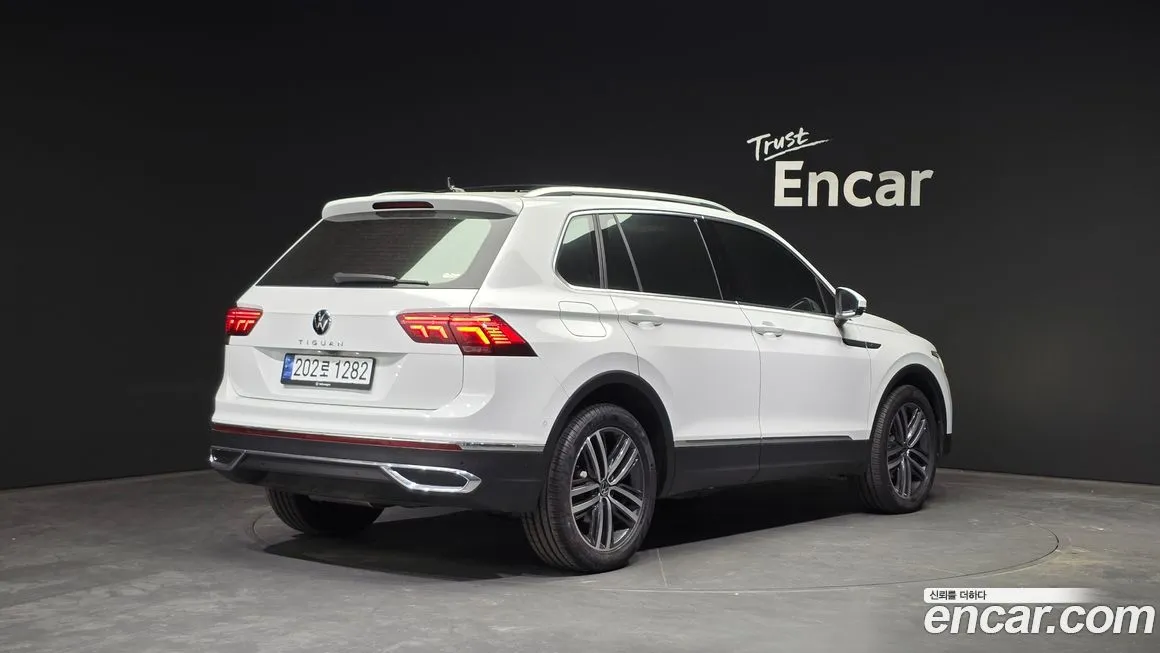 Volkswagen Tiguan — фото 2