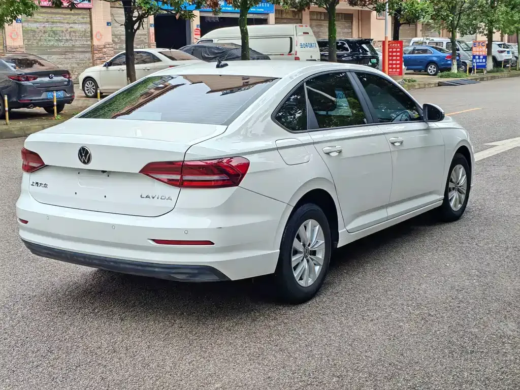 Volkswagen Lavida 2022 из CN, фото 6