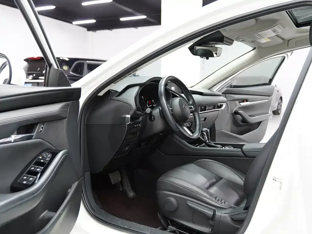 [object Object] 3 Axela 2022 из CN, фото 9