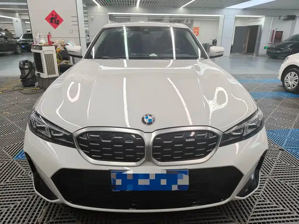 BMW 3 Series 2024 из CN, фото 2