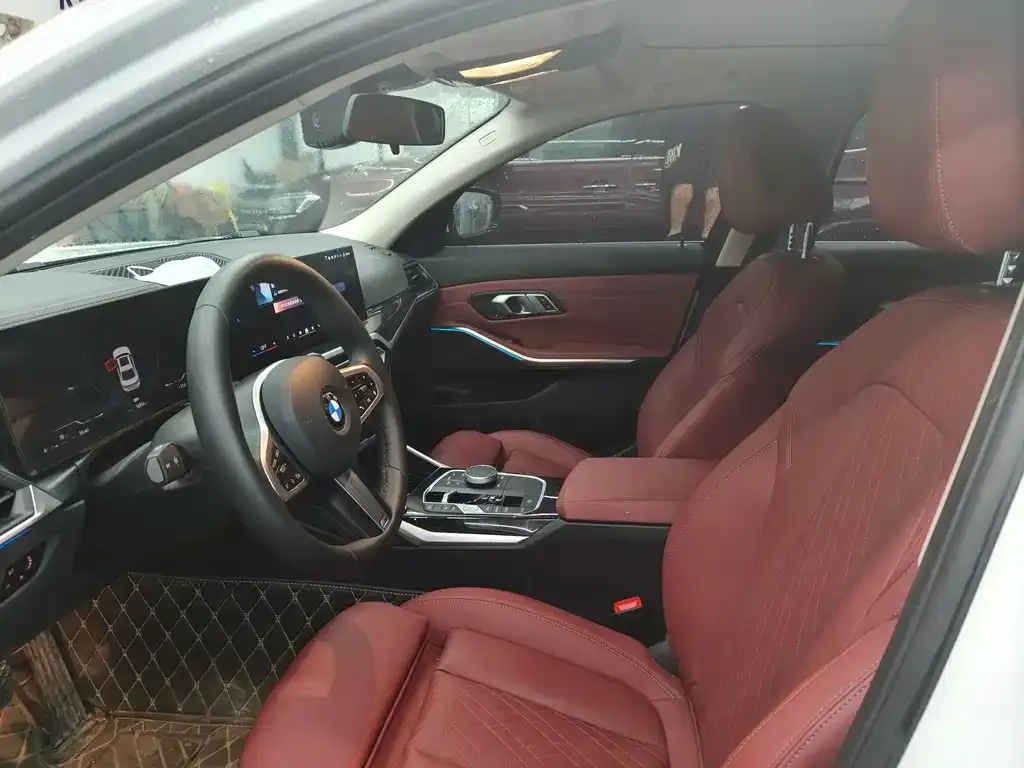 BMW 3 Series 2024 из CN, фото 4
