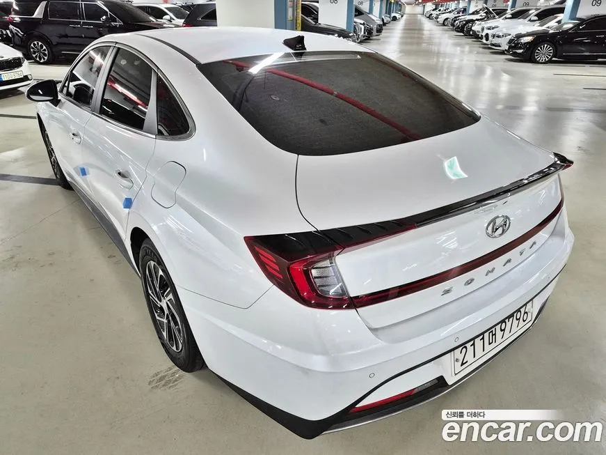 Hyundai Sonata 2022 из KR, фото 2