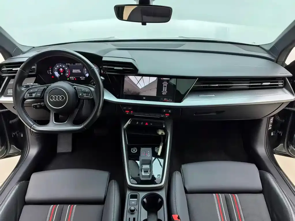 Audi A3 2023 из CN, фото 10