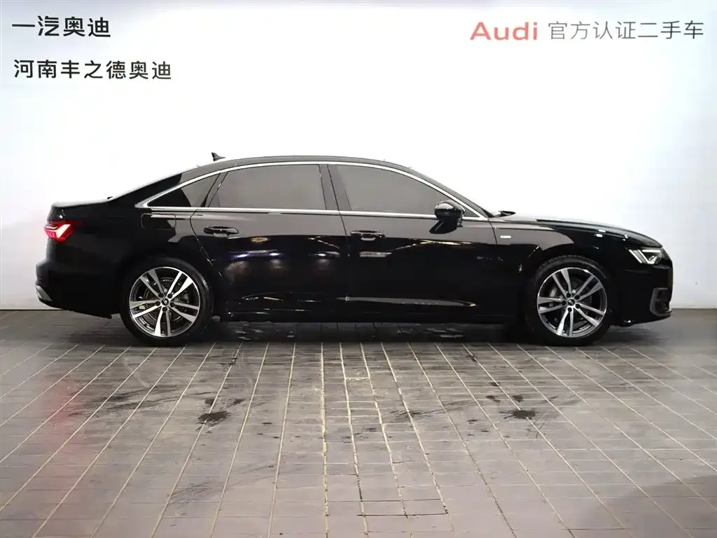 Audi A6L 2023 из CN, фото 2