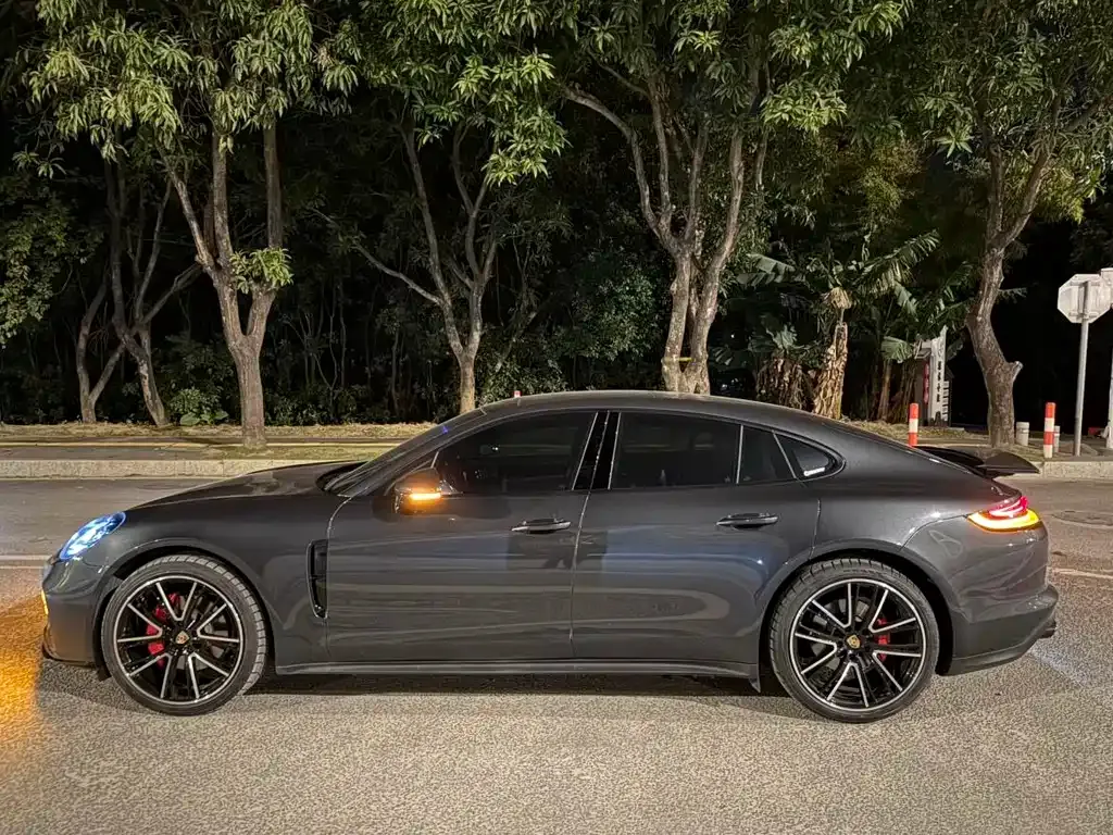 Porsche Panamera 2021 из CN, фото 3