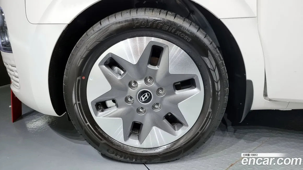 Hyundai Staria 2025 из KR, фото 5
