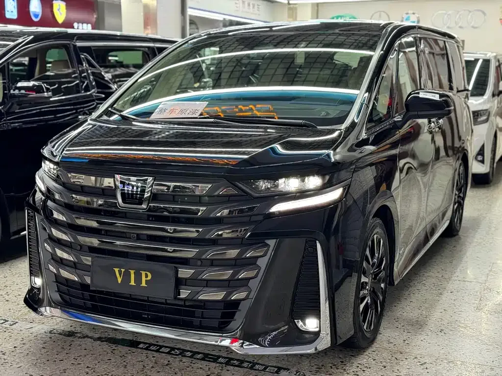 Toyota Vellfire 2024 из CN, фото 1
