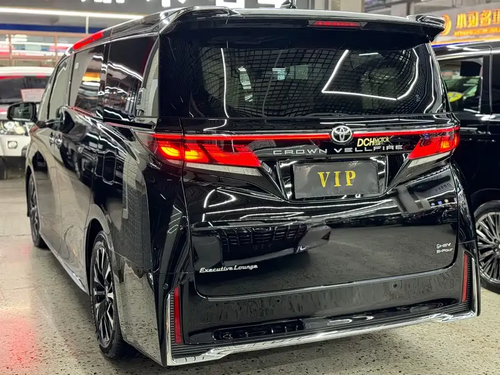 Toyota Vellfire 2024 из CN, фото 4
