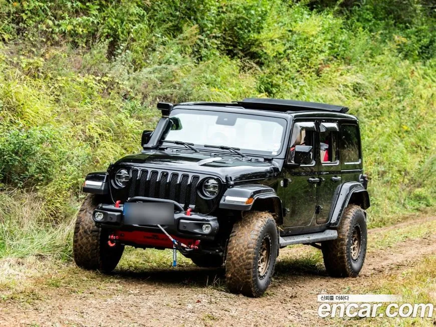 Jeep Wrangler — фото 1