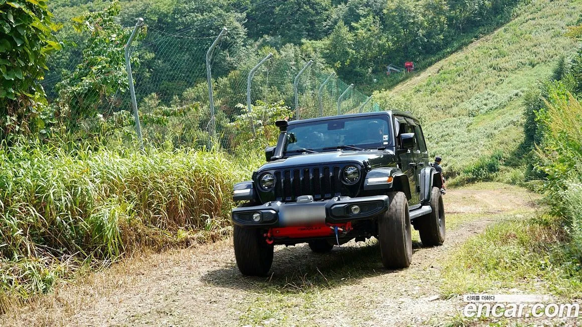 Jeep Wrangler — фото 3