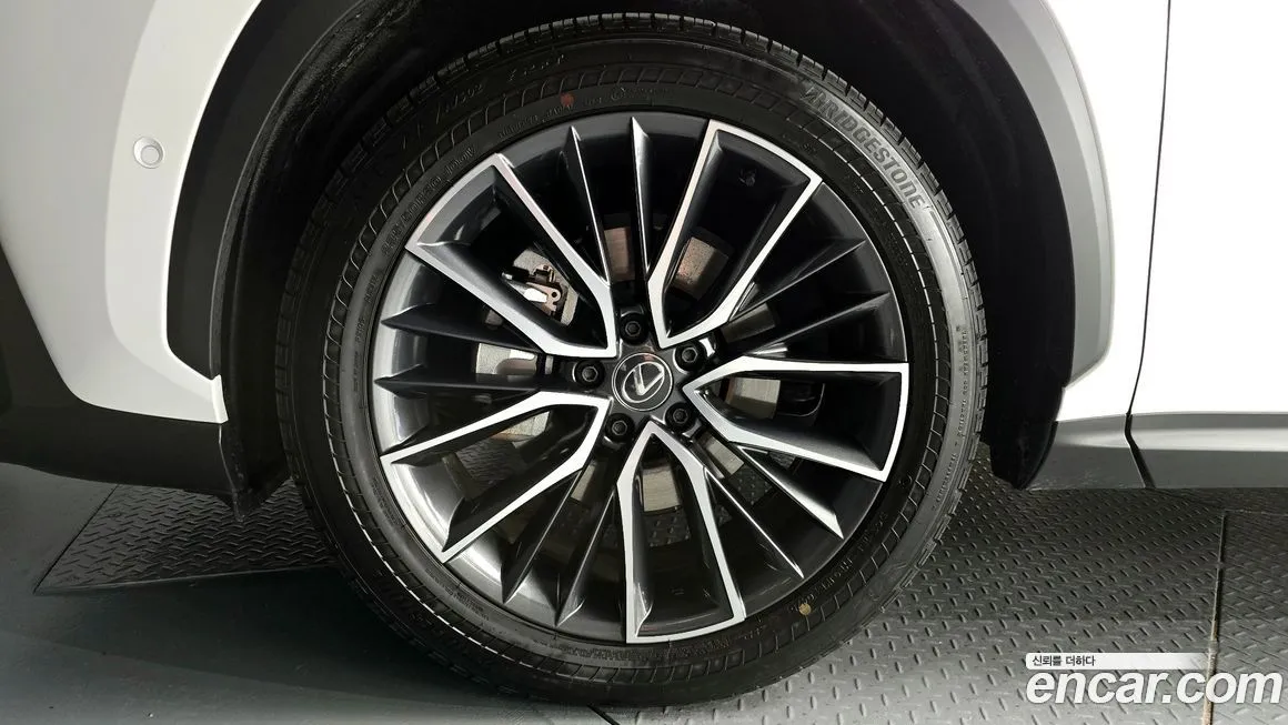 Lexus NX 2025 из KR, фото 5