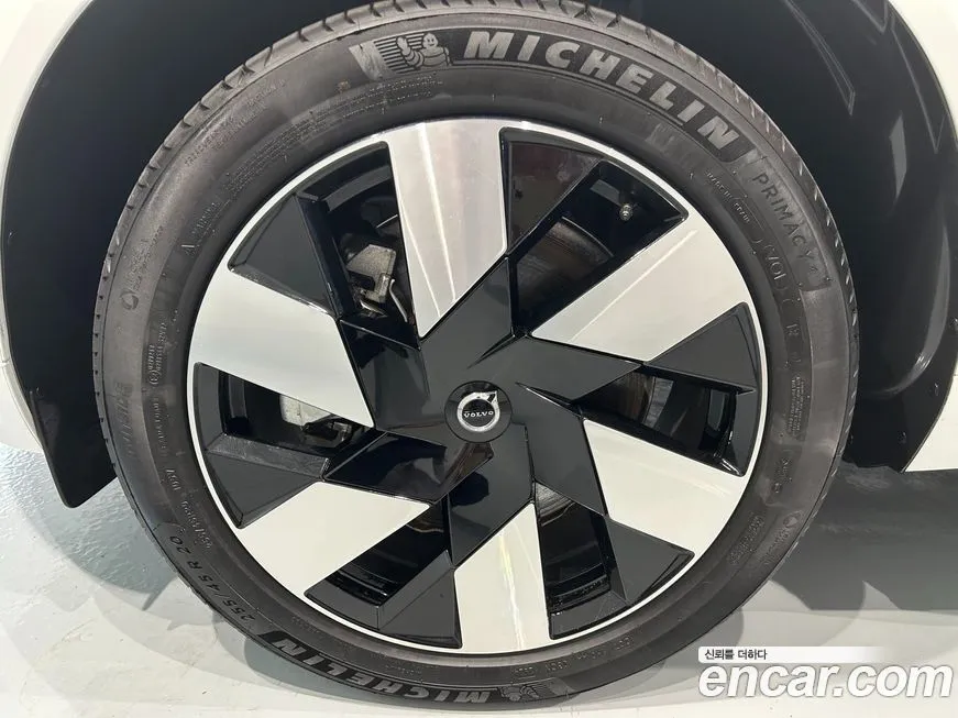 Volvo XC60 2025 из KR, фото 5