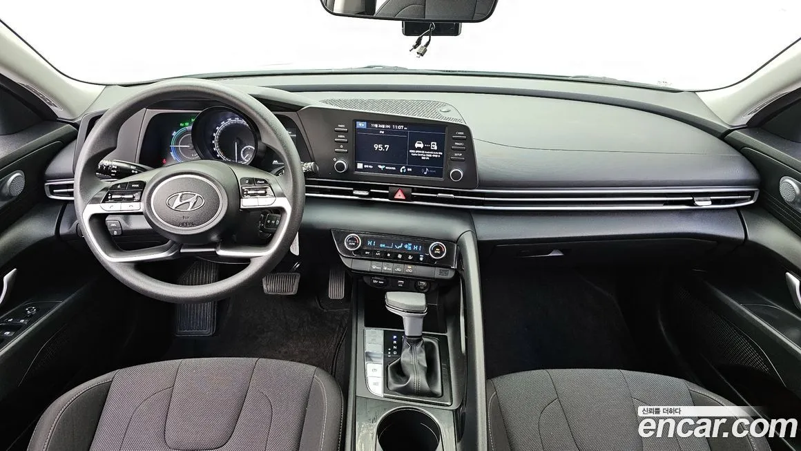 Hyundai AVANTE — фото 7