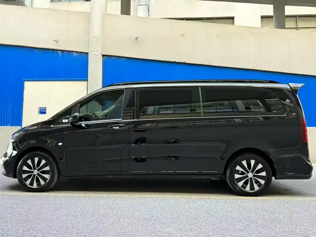 Mercedes-Benz Vito 2023 из CN, фото 3
