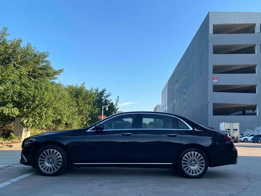 Mercedes-Benz E-Class 2023 из CN, фото 5