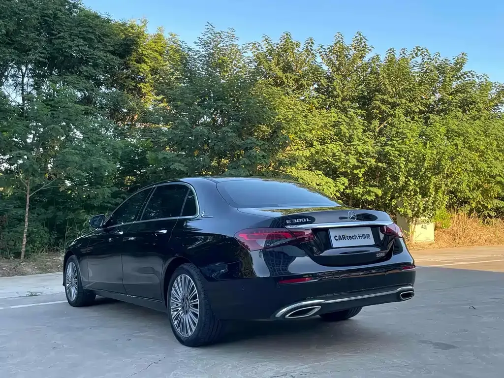 Mercedes-Benz E-Class 2023 из CN, фото 6
