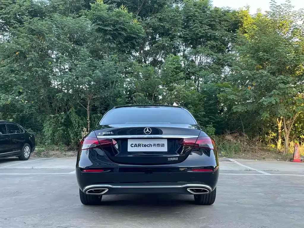 Mercedes-Benz E-Class 2023 из CN, фото 7