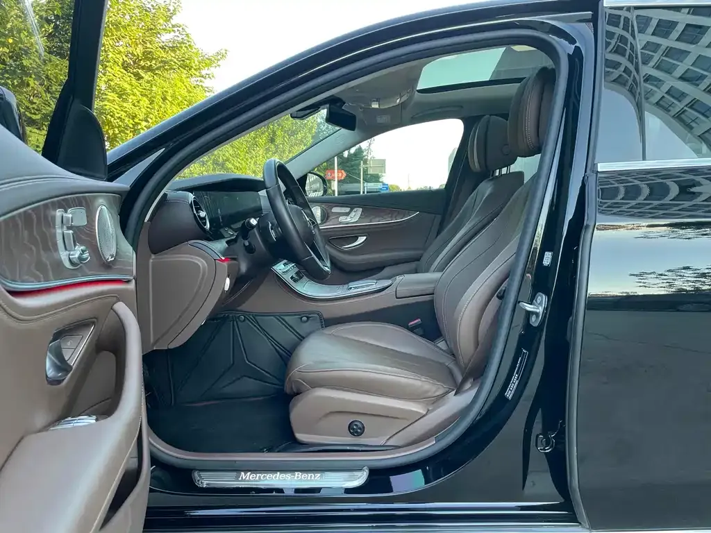 Mercedes-Benz E-Class 2023 из CN, фото 9