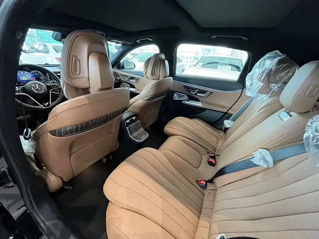 Mercedes-Benz E-Class 2025 из CN, фото 8